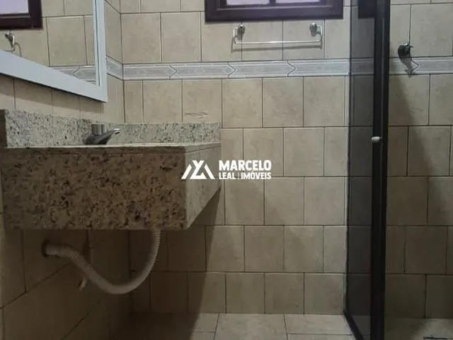 Imagem 16: VENDO CASA GRANDE COM PREÇO PEQUENO NO BAIRRO IBIRAPUERA - GARÁGEM PRA 03 CARROS