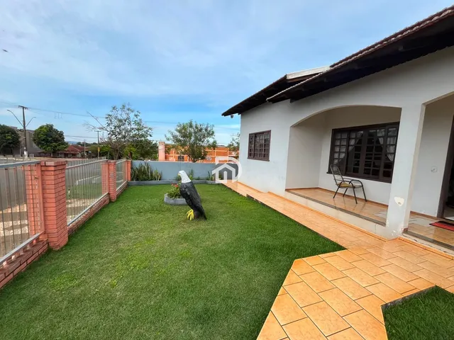 Imagem: Casa a Venda no Centro de Santa Helena-PR