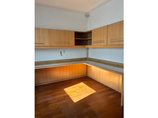 Imagem 5: Casa à venda em São Paulo, Vila Brasílio Machado, com 4 quartos, 250m²