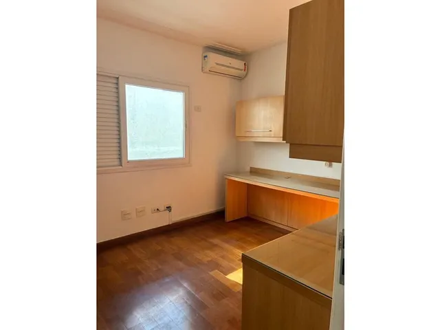 Imagem 6: Casa à venda em São Paulo, Vila Brasílio Machado, com 4 quartos, 250m²