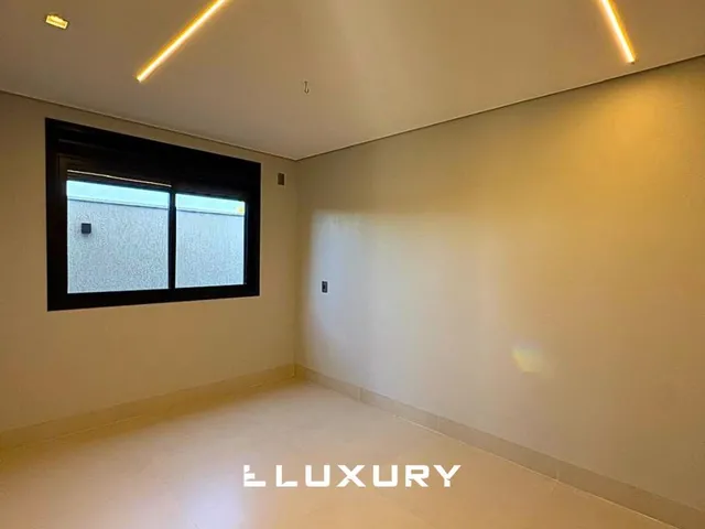Imagem 12: Sobrado Alto Padrão com 4 Quartos e Piscina no Condomínio Entrelagos