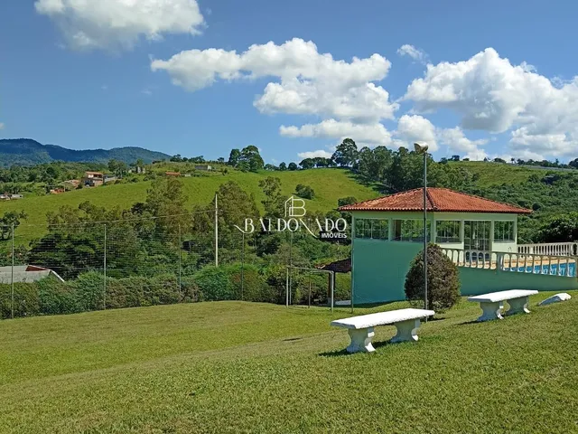 Imagem 8: CHACARA A VENDA EM EXTREMA MG 2.400 METROS A 5KM DO CENTRO 2 SUITES
