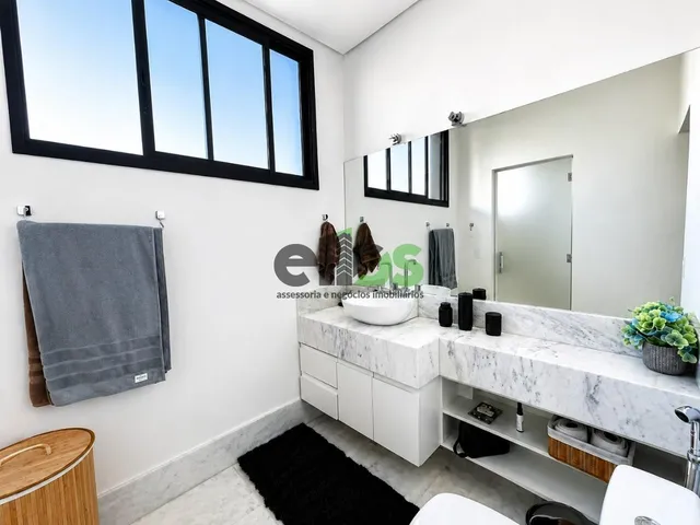 Imagem 2: Casa ALTO PADRÃO COMPLETA EM PLANEJADOS/MOBILIADA, 03 suítes c/ closet, 820m² de