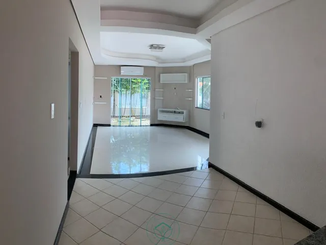 Imagem 3: Casa com 3 quartos com uma suíte no Centro