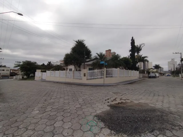 Imagem 9: Casa com 3 quartos com uma suíte no Centro