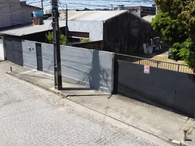 Imagem: O depósito possui 2 Dormitórios, 1 Banheiro, 10 Vagas na