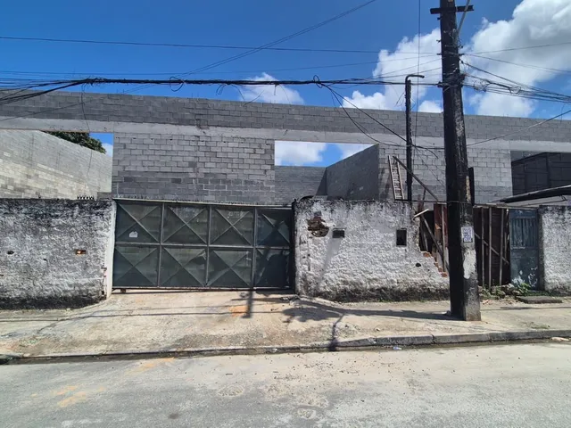 Imagem: O depósito possui 2 Dormitórios, 1 Banheiro, 750m² de