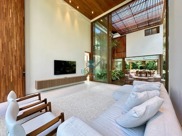 Imagem: Casa à venda com 700m² e 7 suítes no