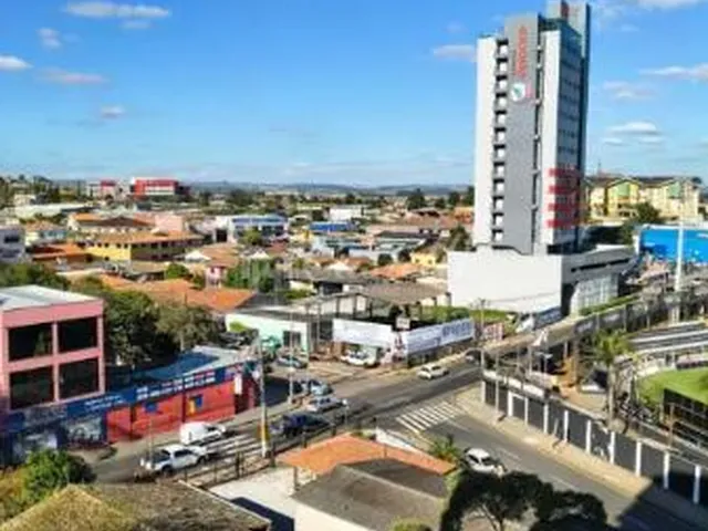 Imagem 3: Apartamento À Venda, no Bairro Oficinas, Ponta Grossa - Pr
