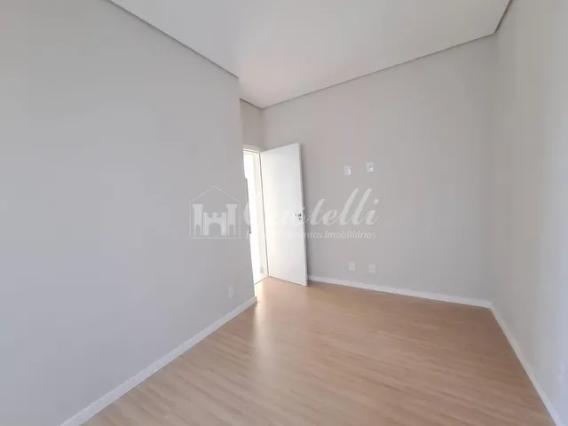 Imagem 10: Casa para À Venda, no Bairro Contorno, em Ponta Grossa - Pr