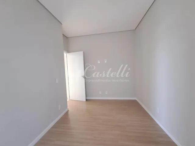 Imagem 11: Casa para À Venda, no Bairro Contorno, em Ponta Grossa - Pr