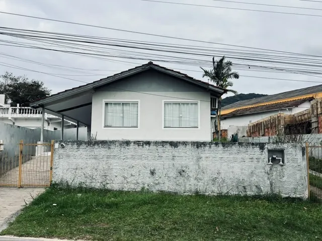 Imagem: Terreno à Venda na Armação em Penha SC