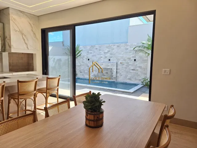 Imagem: CASA DE ALTO PADRÃO À VENDA 250m² DE