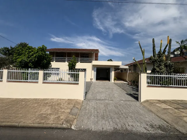 Imagem: Sobrado residencial à venda no Bairro Rau