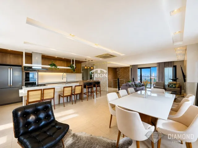 Imagem: Cobertura Duplex Mobiliada a Venda 4 Dormitórios