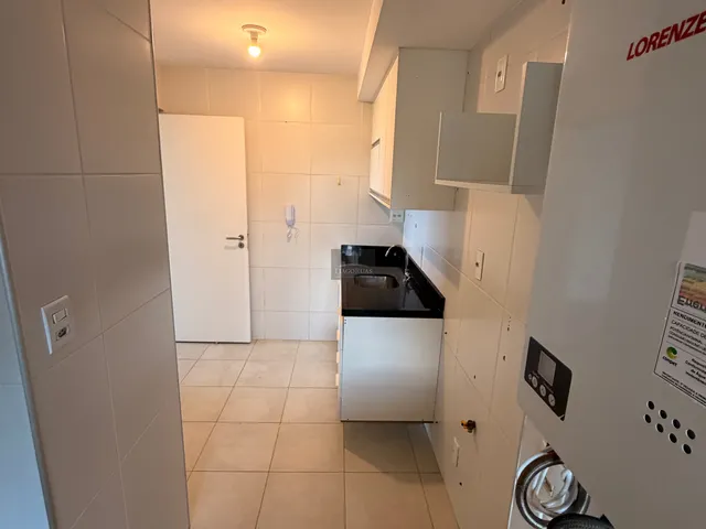 Imagem 4: Aluguel de Apartamento de Luxo em Salvador: 2 Quartos, 1 Suíte, 84m², Infraestrutura