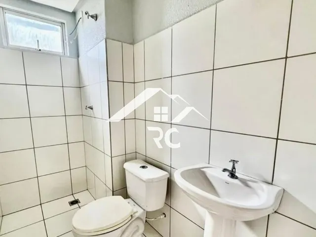 Imagem: O apartamento possui 2 Dormitórios, 1 Banheiro, 1 Vaga na