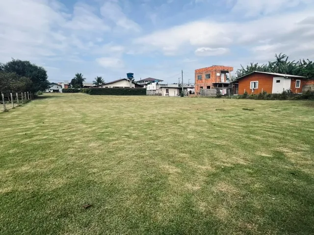 Imagem: Terreno à Venda no Centro de Penha SC