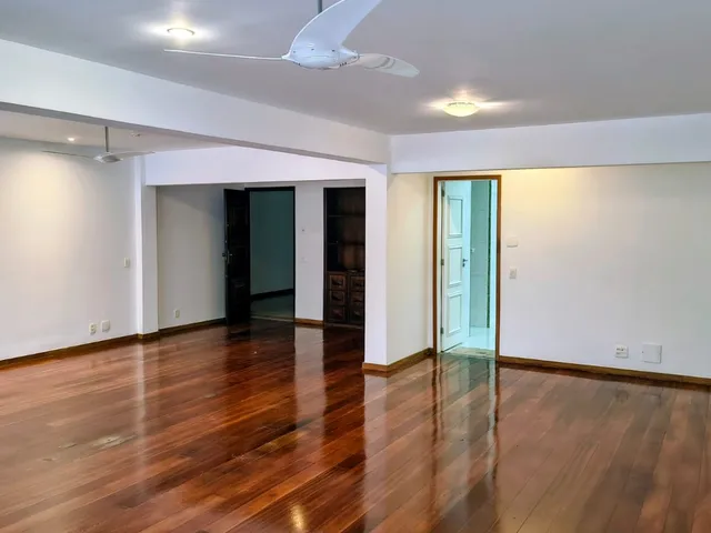 Imagem: Venda - Apartamentos - 3 dormitórios