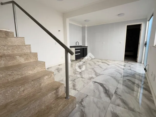Imagem 7: ESTRADA DO COCO, Abrantes. Duplex em condomínio fechado com infraestrutura, composto de