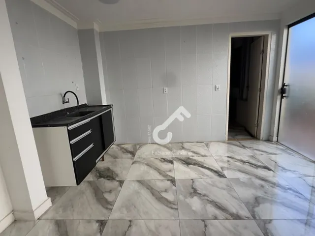 Imagem 9: ESTRADA DO COCO, Abrantes. Duplex em condomínio fechado com infraestrutura, composto de