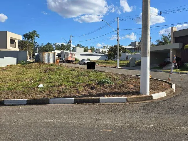 Imagem: Lote a venda no Condomínio Residencial