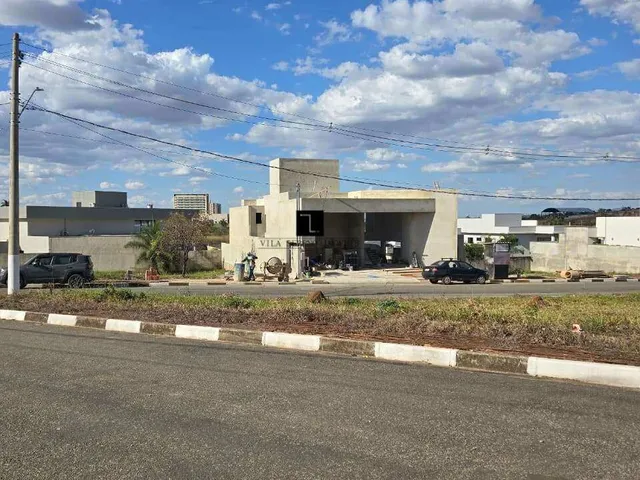 Imagem 9: Lote a venda no Condomínio Residencial Veredas Lote de esquina medindo 475 m²
