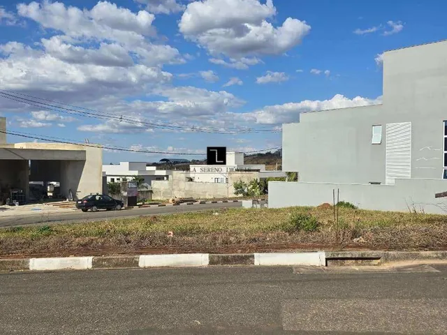 Imagem 15: Lote a venda no Condomínio Residencial Veredas Lote de esquina medindo 475 m²