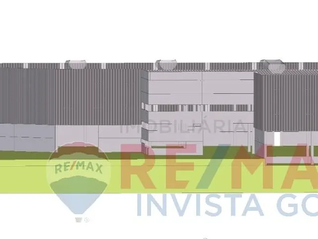 Imagem 2: Área construída: 3.272 metros Área de galpão: 2.900 metros Área externa/Pateo e