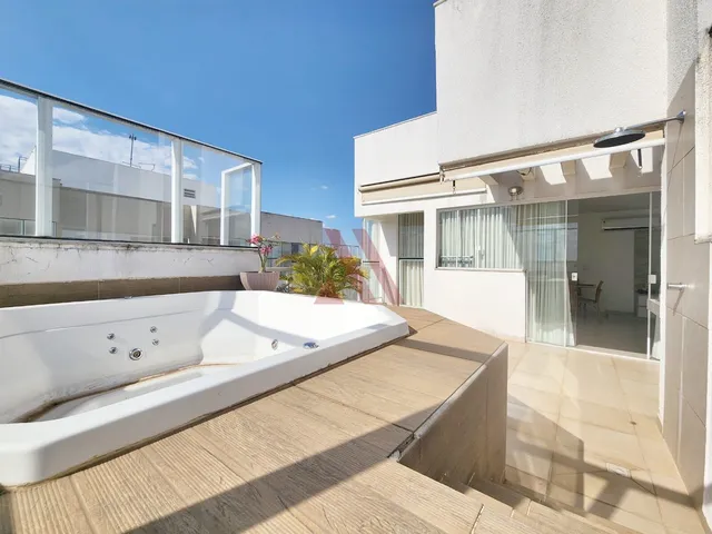 Imagem: O apartamento possui 7 Dormitórios, 1 Suíte, 3 Banheiros,
