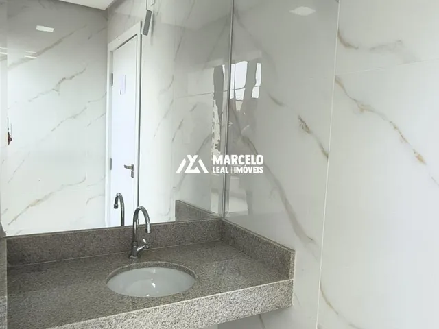 Imagem 9: Oportunidade - Vendo Apartamento no 2° Andar, com 3 Quartos Sendo 3 Suítes, Ampl