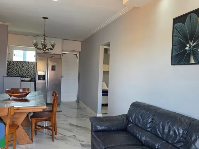 Imagem 8: Apartamento Decorado em Arembepe – Conforto, Modernidade com piscina e a poucos