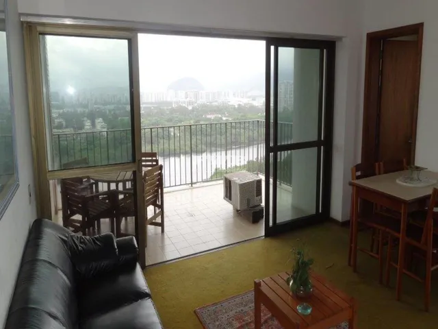 Imagem 2: Trate de uma cobertura com double suite e sol da manhã no RHR com vista de 180° graus