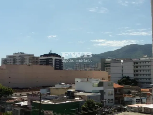 Imagem: Prédio e apartamento em ótimo local. Vista