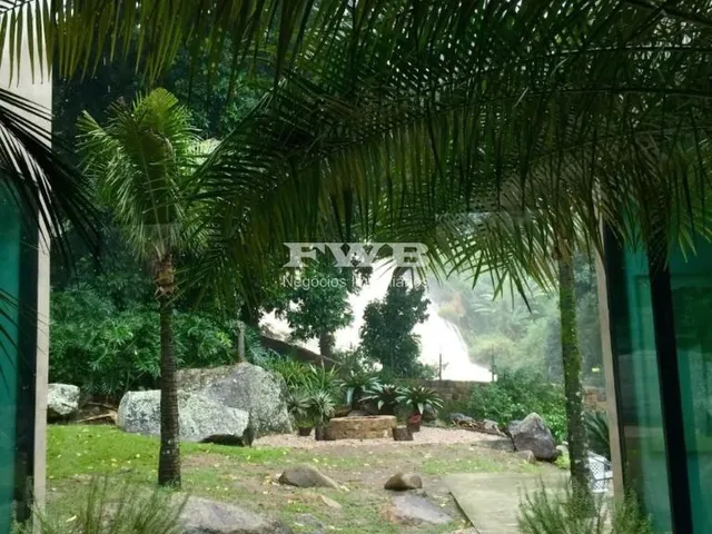 Imagem 14: Linda casa no Itanhanga com cachoeira privativa! Total de 4 Suites, piscina, reformada