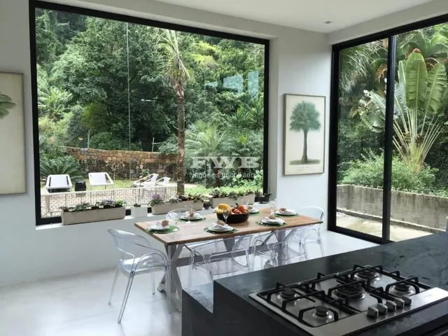 Imagem 9: Linda casa no Itanhanga com cachoeira privativa! Total de 4 Suites, piscina, reformada