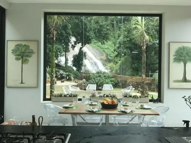 Imagem 6: Linda casa no Itanhanga com cachoeira privativa! Total de 4 Suites, piscina, reformada