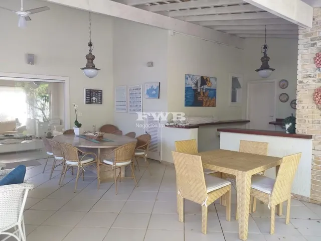 Imagem 7: ALUGUEL DE LUXO: ESPAÇOSA E ELEGANTE RESIDÊNCIA DE 5 SUÍTES COM MARINA Procurando
