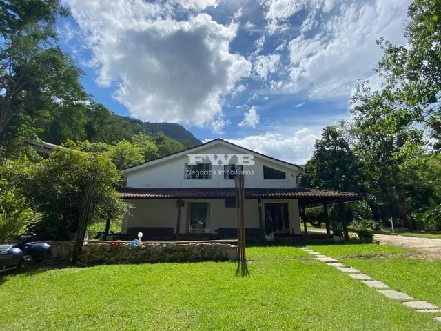 Imagem: Casa com 4 suítes 2 salas e mais 1 quarto