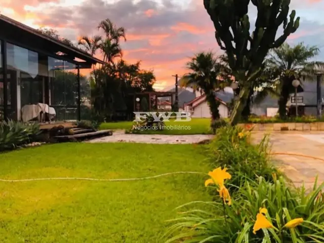 Imagem: Esta casa em Nova Friburgo que está disponível