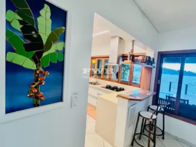 Imagem: Maravilhosa casa de condomínio frente mar