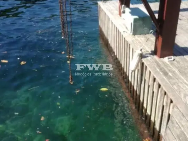 Imagem 10: Maravilhosa casa de condomínio frente mar em Angra dos Reis. Composta por 3 quartos