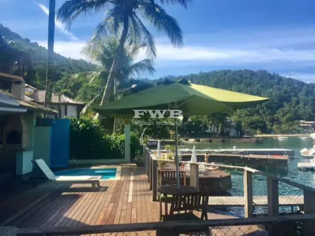 Imagem 12: Maravilhosa casa de condomínio frente mar em Angra dos Reis. Composta por 3 quartos