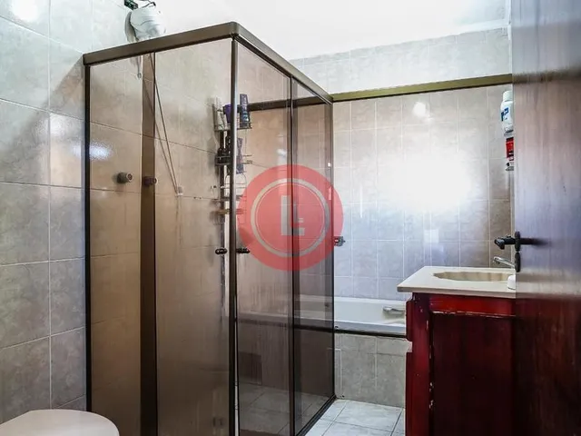 Imagem 10: Encantadora casa disponível, oferecendo o conforto e espaço que você e sua família