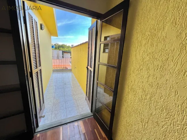 Imagem 5: Sobrado 200 m2 na Vila Gilda, Santo André Excelente localização em rua larga. A 450