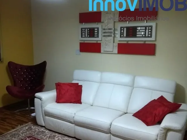 Imagem 6: Sobrado de 300 m² de construção, sendo 3 quartos sendo 1 suite e ? closet , sala de