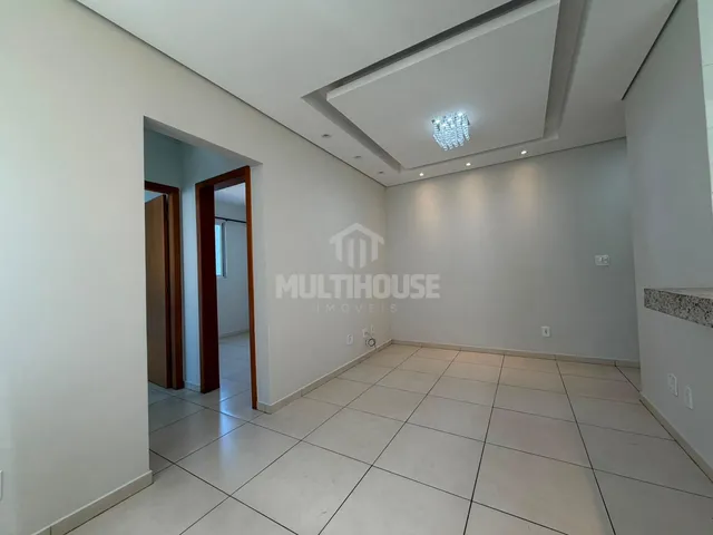 Imagem 14: Apartamento 2 quartos com Elevador Vaga Coberta e Cozinha Planejada para Aluguel
