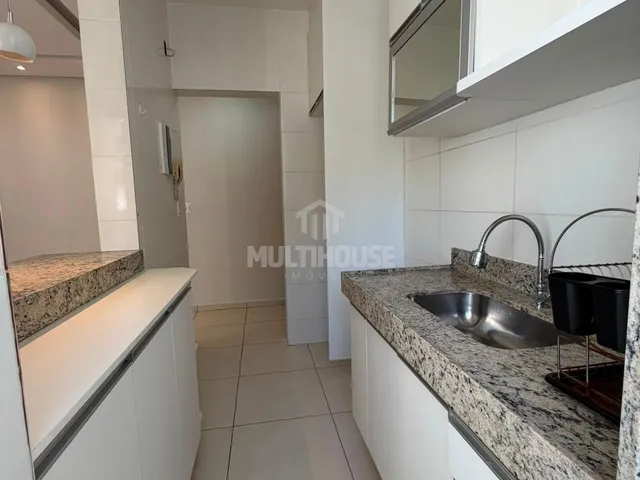 Imagem 9: Apartamento 2 quartos com Elevador Vaga Coberta e Cozinha Planejada para Aluguel