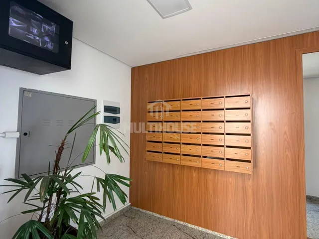 Imagem 6: Apartamento 2 quartos com Elevador Vaga Coberta e Cozinha Planejada para Aluguel