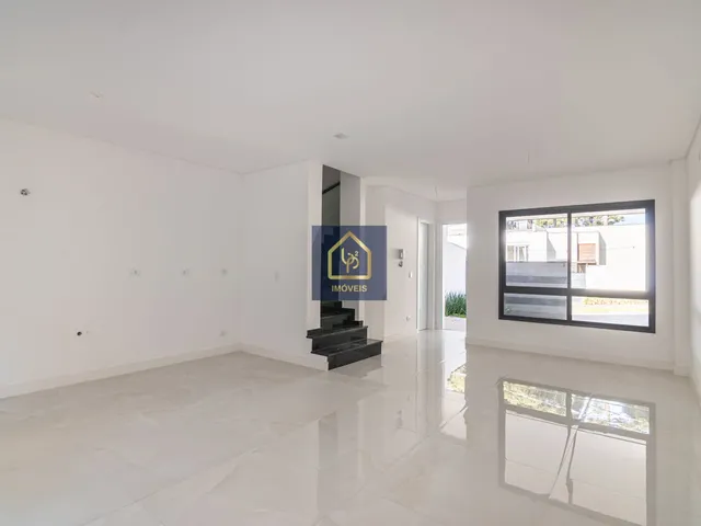Imagem 11: Sobrado de Alto Padrão com 3 Quartos - 1 Suite. São 143M² Privativos por R$ 890.000 no Bairro Barreirinha em Curitiba/Pr